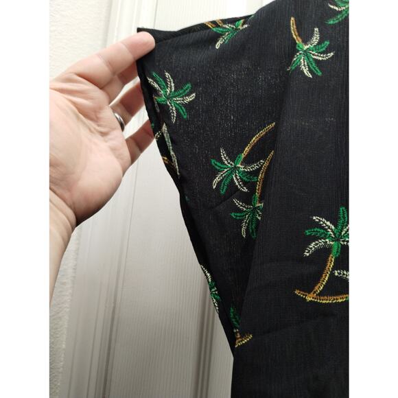 As U Wish Juniors Size XL Romper Black Palm Tree V-Neck Keyhole Back One-Piece - Picture 4 of 9